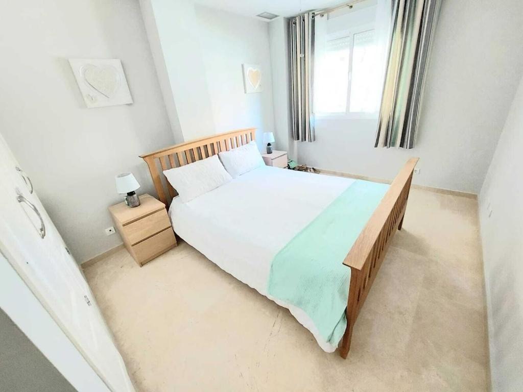 Duquesa Fairways, A Spacious Apartment With Fabulous Views And Facilities Manilva Eksteriør bilde