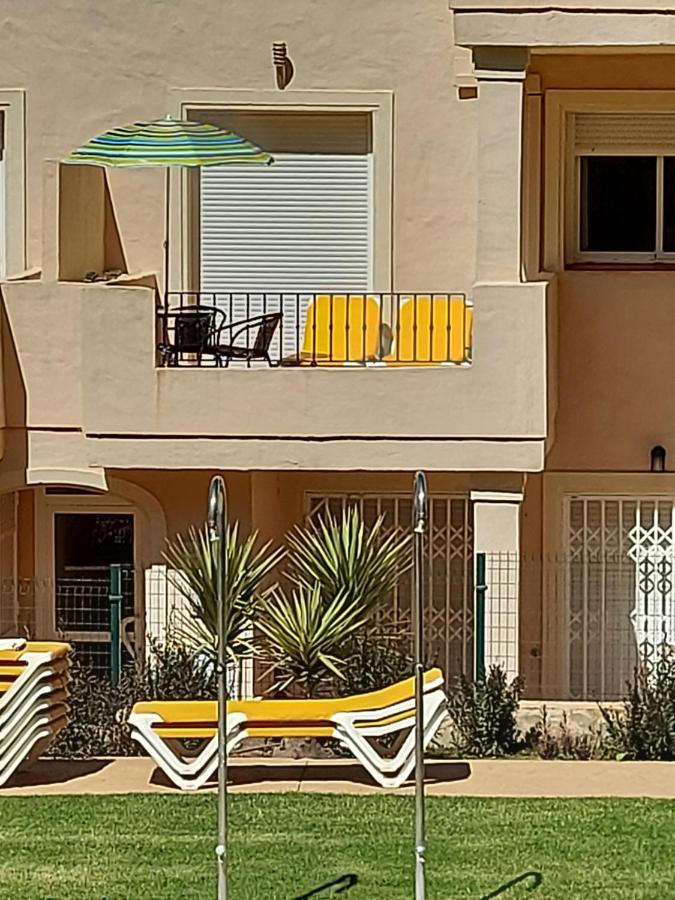 Duquesa Fairways, A Spacious Apartment With Fabulous Views And Facilities Manilva Eksteriør bilde